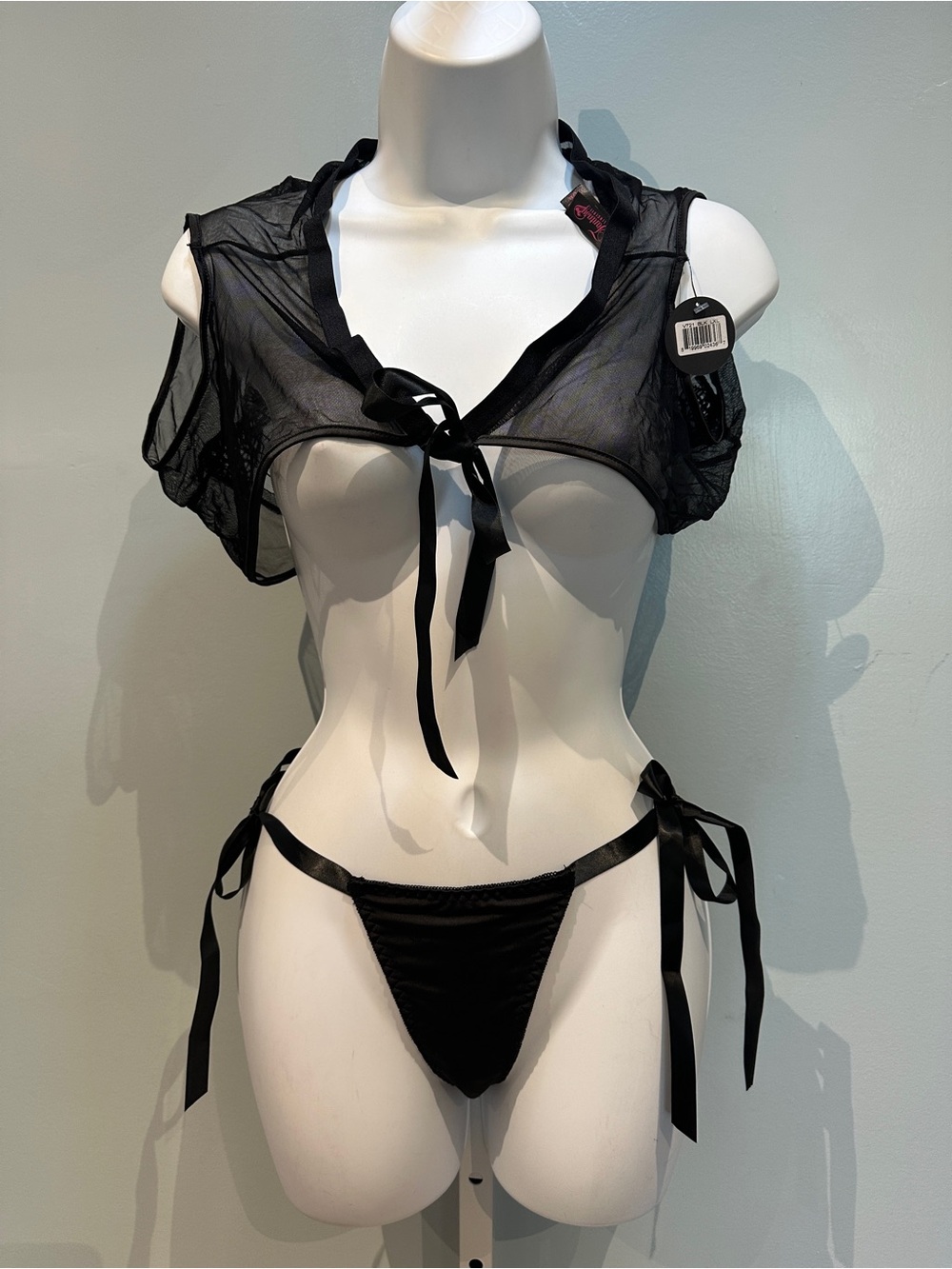 Vixen Fantasy Lingerie 2-Piece Set Large/XLarge New with Tags